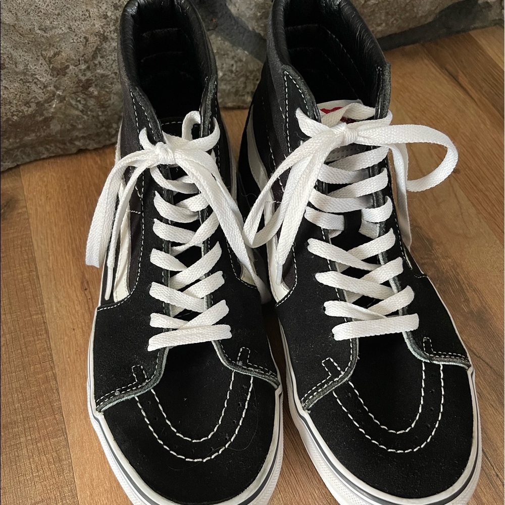 Black Hightop Vans SK8-HI
